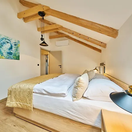 Luxury Mountain Attic With Ac & Netflix By Interhome Appartement Černý Dŭl