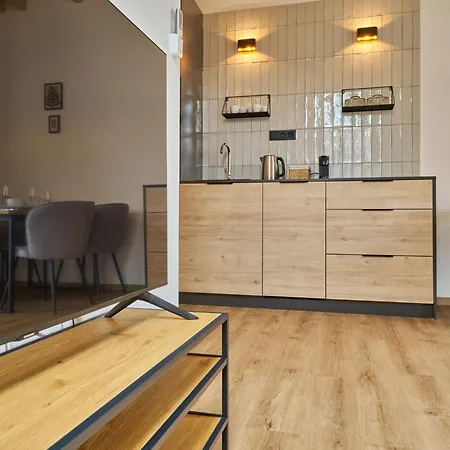 Luxury Mountain Attic With Ac & Netflix By Interhome Appartement