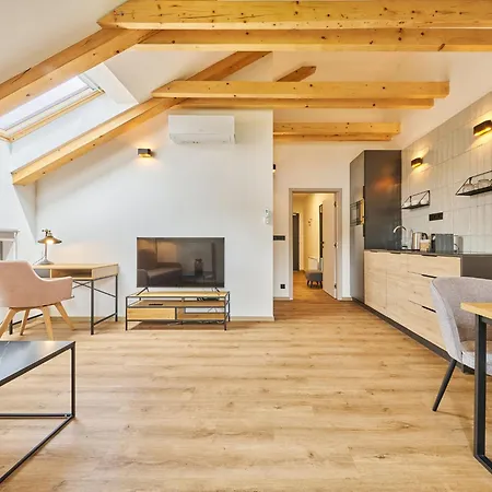 Appartement Luxury Mountain Attic With Ac & Netflix By Interhome *