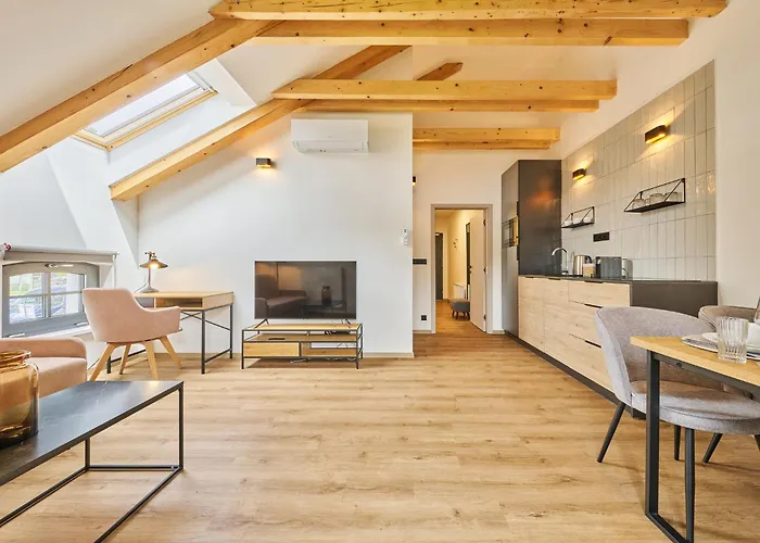 Апартаменты Luxury Mountain Attic With Ac & Netflix By Interhome *