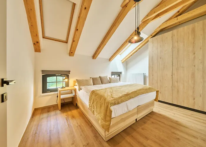 Апартаменты Luxury Mountain Attic With Ac & Netflix By Interhome *