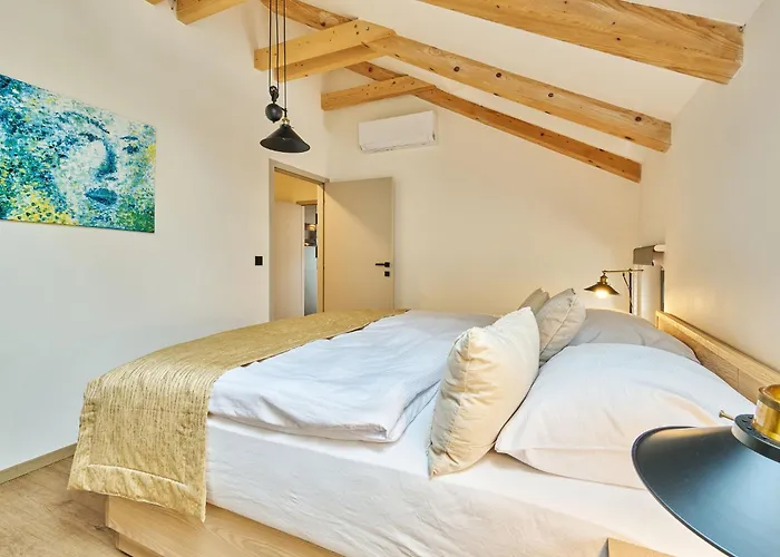 Luxury Mountain Attic With Ac & Netflix By Interhome Апартаменты Черный Дул