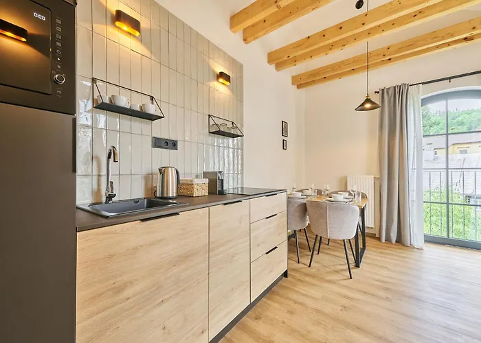 Апартаменты Luxury Mountain Attic With Ac & Netflix By Interhome Черный Дул