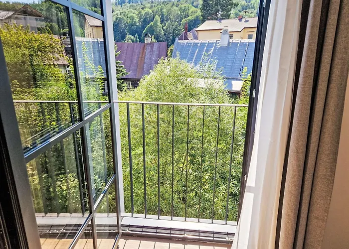 Luxury Mountain Attic With Ac & Netflix By Interhome Апартаменты Черный Дул